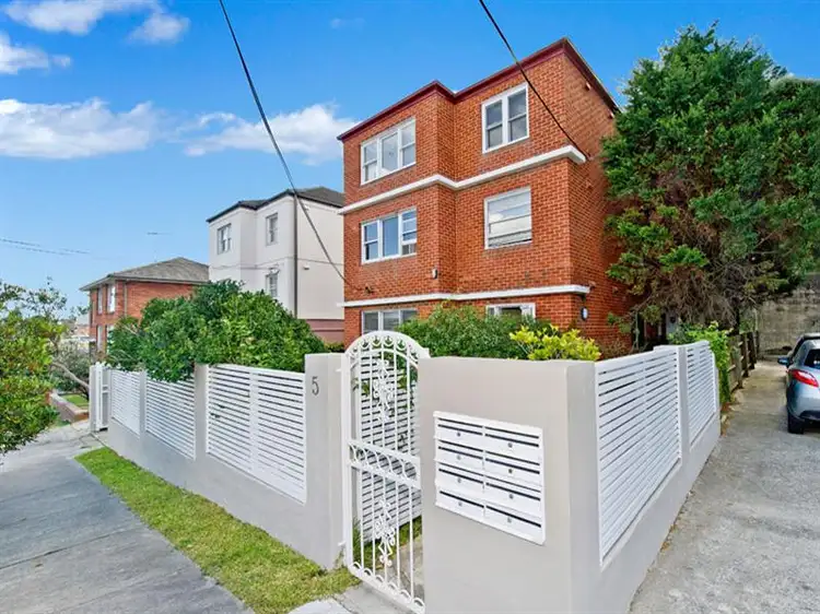 Second view of Homely apartment listing, 5/5 Andrew St, Bronte NSW
