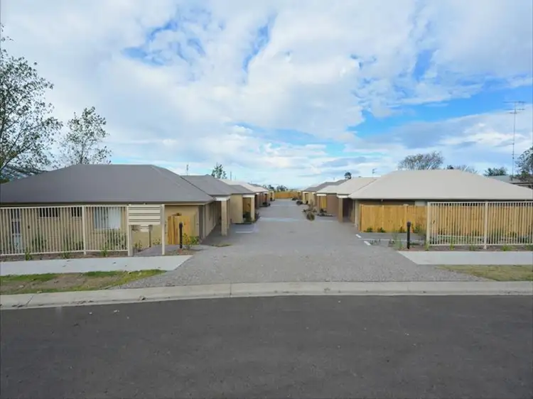 Unit 10, 98 Main St, Westbrook QLD