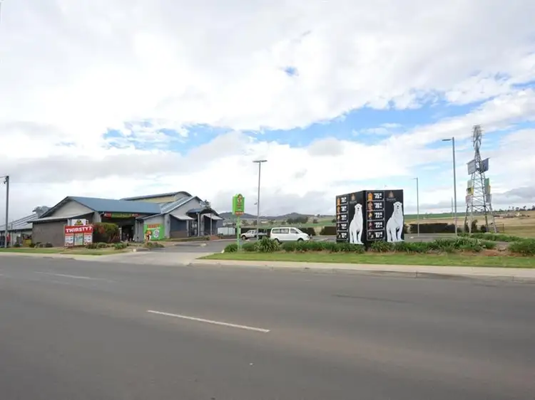 Fifth view of Homely unit listing, Unit 11, 98 Main St, Westbrook QLD