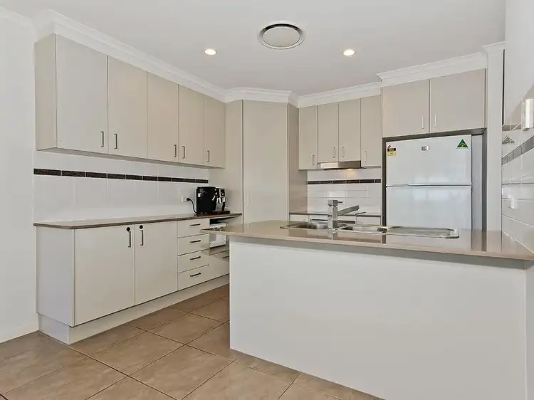 Fifth view of Homely house listing, 20 Hillside Cct, Chermside West QLD