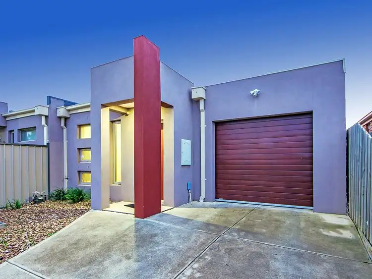 Main view of Homely unit listing, 2/22 Vassar Ct, Truganina VIC