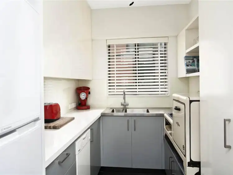 Sixth view of Homely apartment listing, 7/5 Onslow Ave, Elizabeth Bay NSW