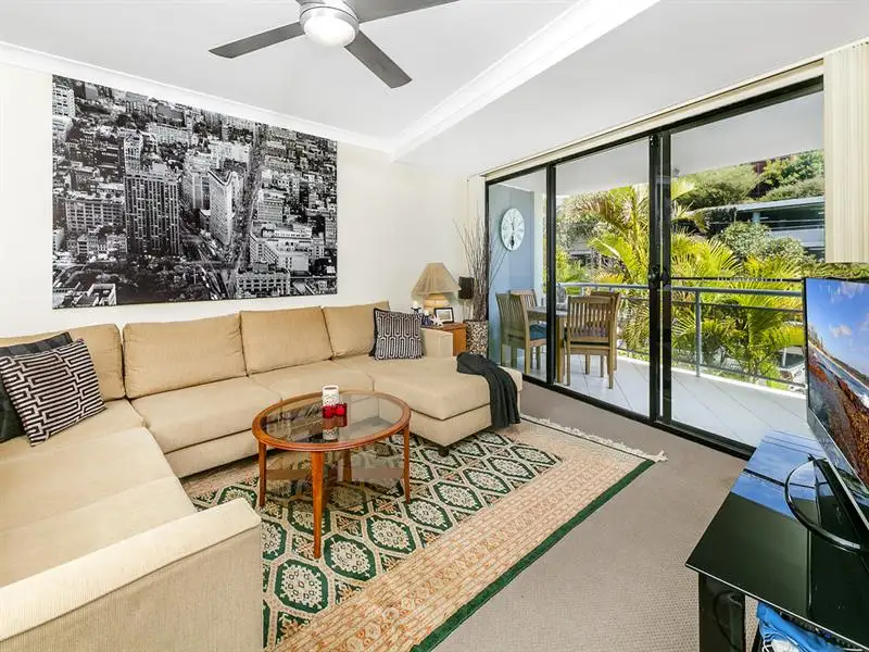 Main view of Homely apartment listing, 5/11-13 Clarence Ave, Dee Why NSW