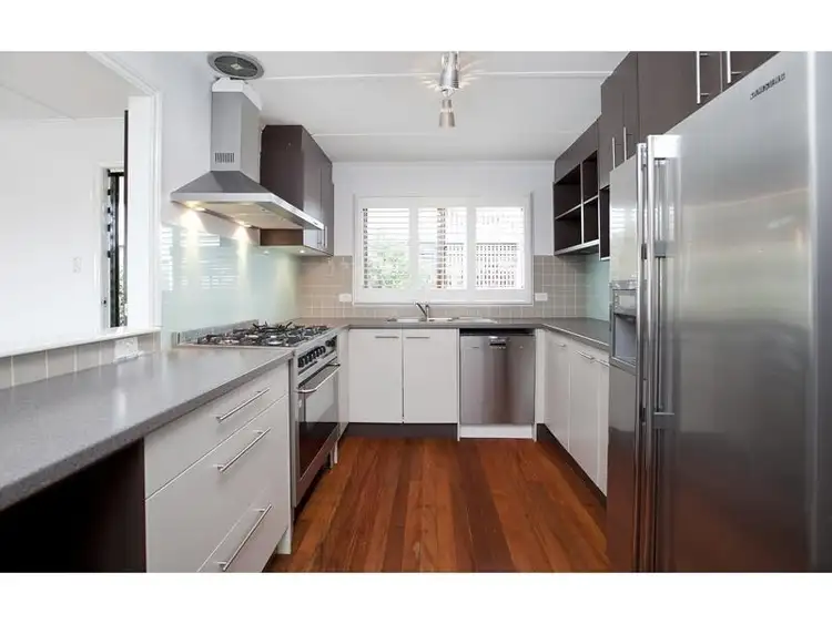 Sixth view of Homely house listing, 35 Rodney St, Wynnum West QLD