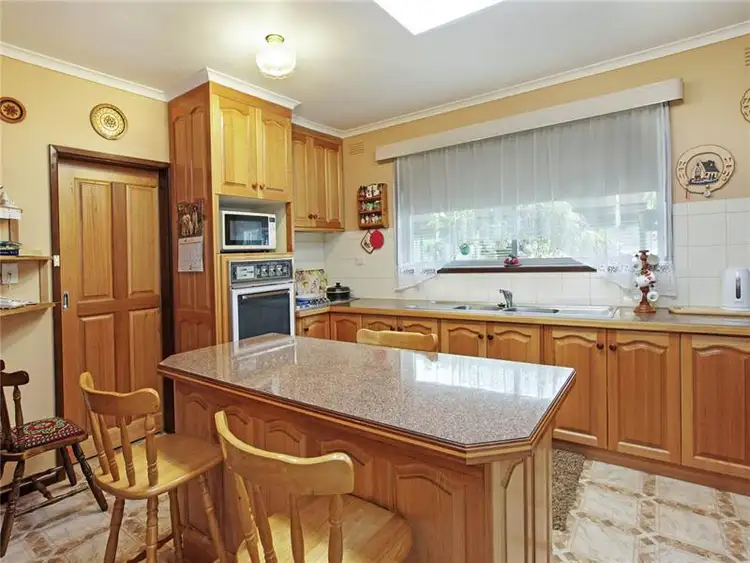 Fifth view of Homely house listing, 525 Windermere Rd, Lara VIC