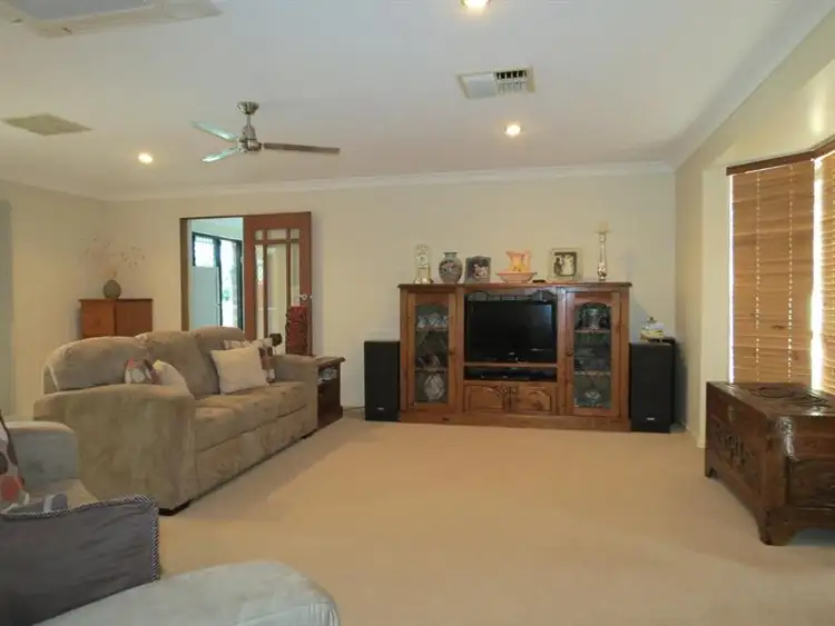 Sixth view of Homely house listing, 4 Hass Pl, Emerald QLD