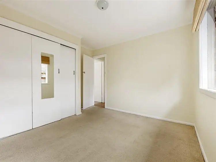 Fourth view of Homely unit listing, 5/15-17 Browns Rd, Clayton VIC