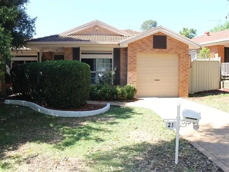 23 Gadshill Pl, Rosemeadow NSW