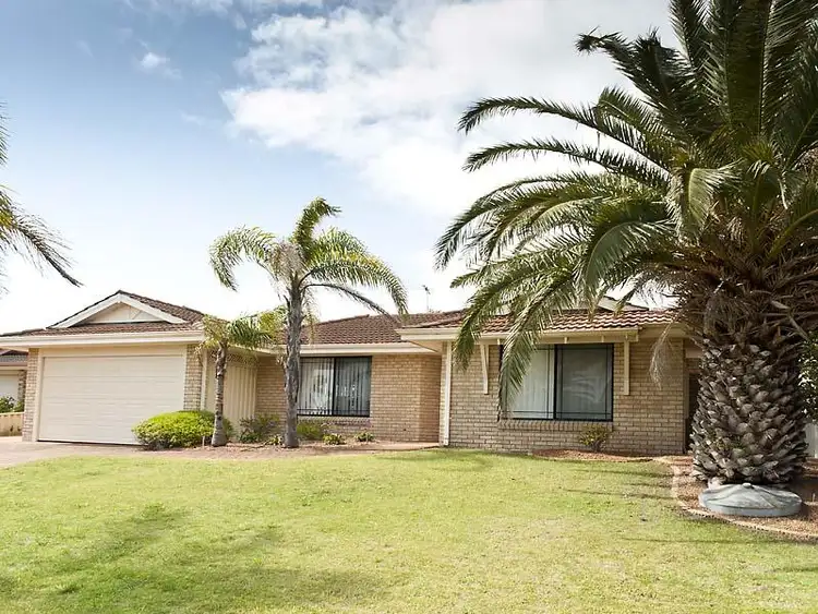 21 The Ave, Warnbro WA
