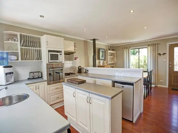 50 Godson Ave, Blackheath NSW