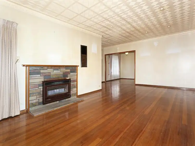 Second view of Homely house listing, 10 Southwold St, St Albans VIC