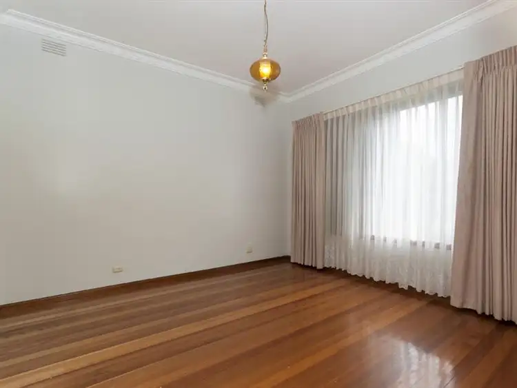 Fourth view of Homely house listing, 10 Southwold St, St Albans VIC