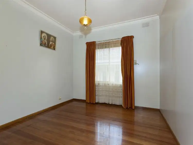 Fifth view of Homely house listing, 10 Southwold St, St Albans VIC