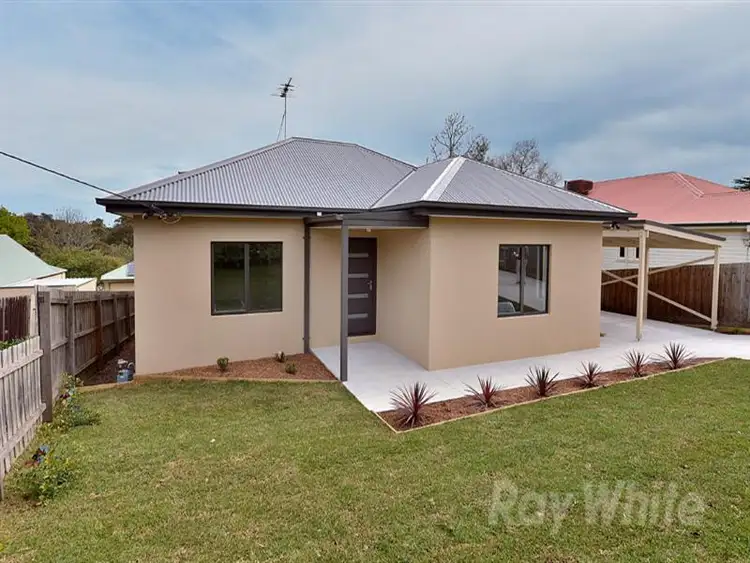 38 Tulip Cres, Boronia VIC