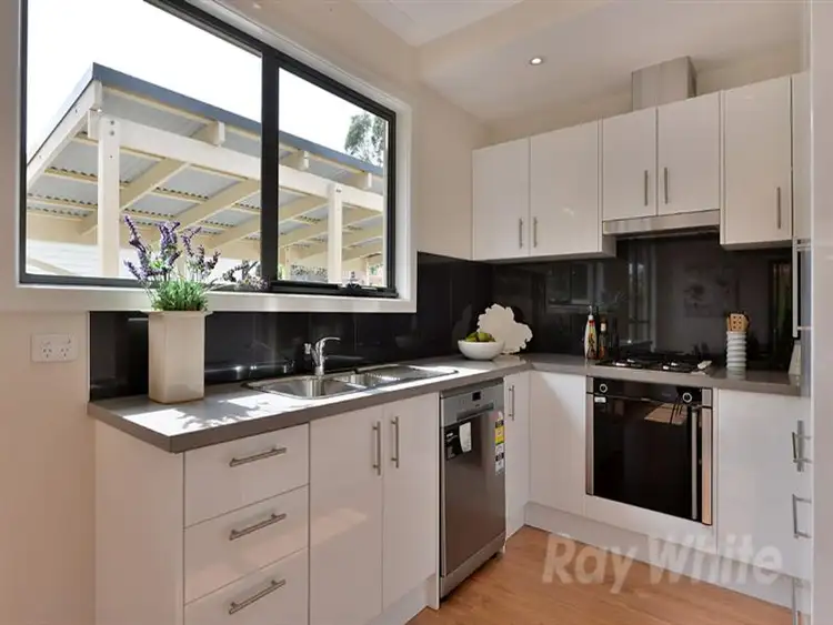 Fifth view of Homely house listing, 38 Tulip Cres, Boronia VIC