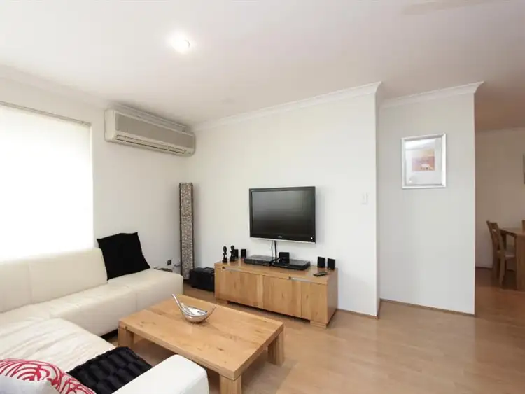 Sixth view of Homely villa listing, 2/156 Gladstone Rd, Rivervale WA