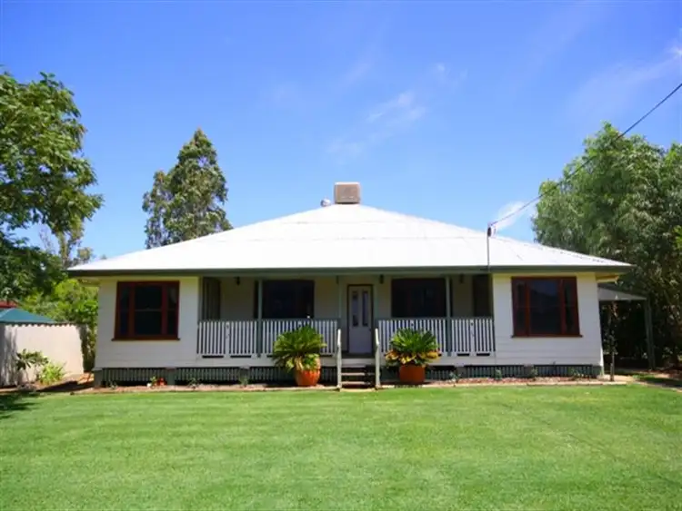 15 Lark St, Longreach QLD