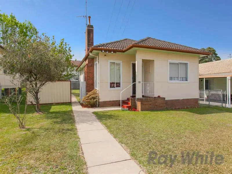 Main view of Homely house listing, 35 Schroder Ave, Gateshead NSW