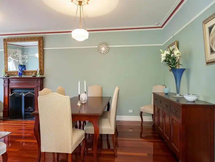 Fifth view of Homely house listing, 7 Austral Ct, Heidelberg VIC