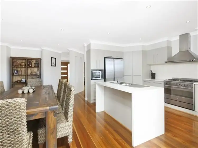 Second view of Homely house listing, 5 Edgecombe Ct, Shell Cove NSW