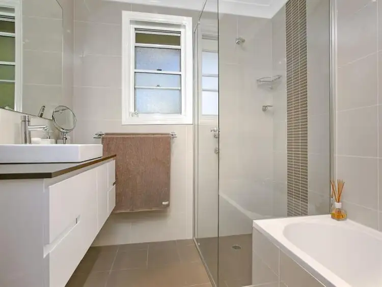 Fifth view of Homely house listing, 122 Shepherds Dr, Cherrybrook NSW