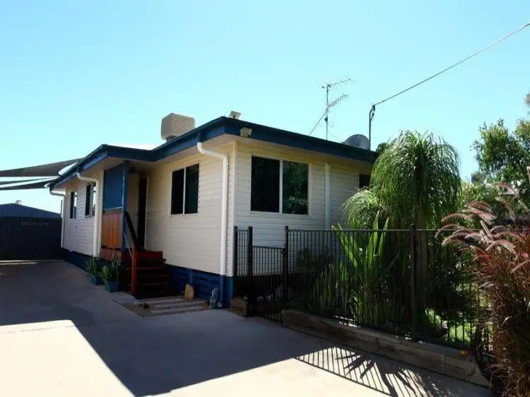 27 Darling Cres, Mount Isa QLD