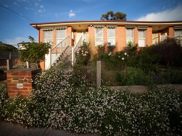 12A Winbirra Pde, Ashwood VIC