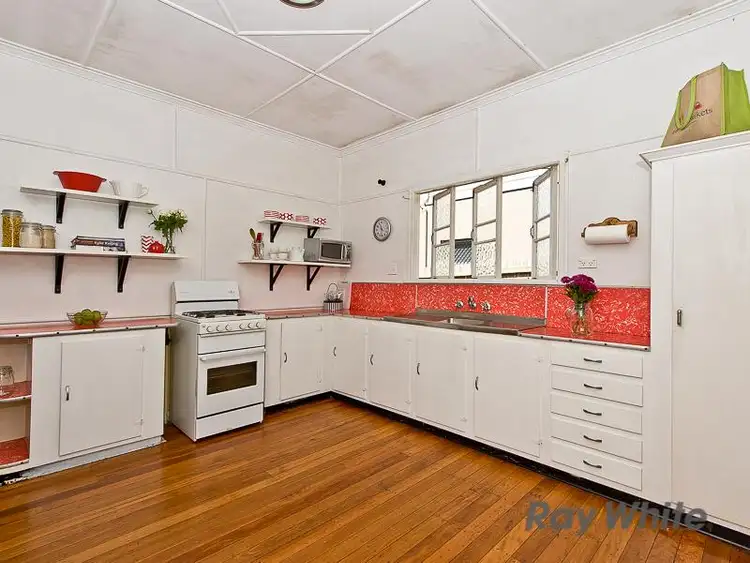 Fifth view of Homely house listing, 18 Ellworthy St, Mitchelton QLD
