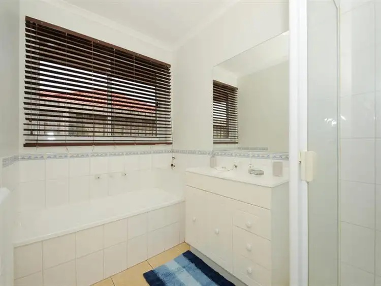Fourth view of Homely house listing, 33 Szer Way, Carrum Downs VIC