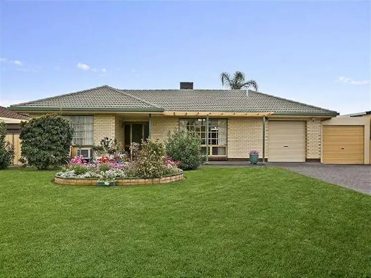 17 Sir Ross Smith Ave, North Haven SA