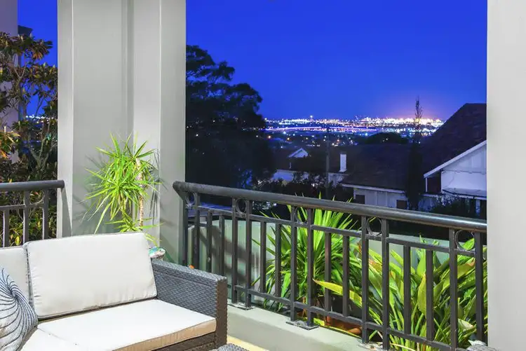 9 Apex Street, Clayfield QLD 4011