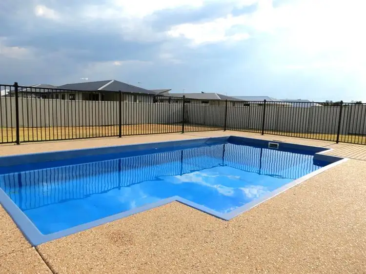 Third view of Homely house listing, 1 Baird St, Emerald QLD