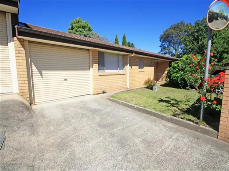 2/10 Atchison Rd, Macquarie Fields NSW