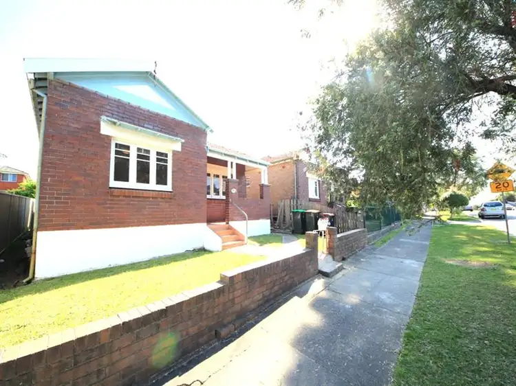 93 Rosemont St, Punchbowl NSW