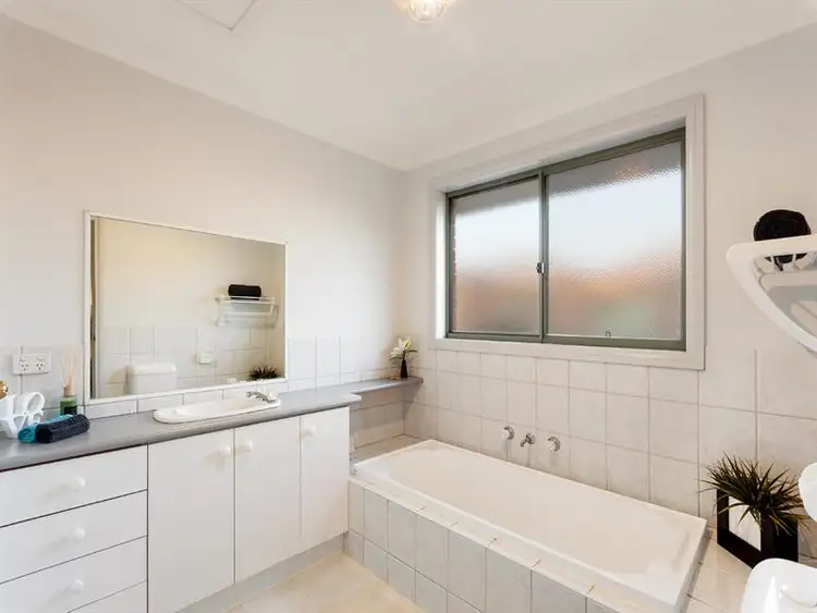Fifth view of Homely townhouse listing, 4/20 Dover St, Oakleigh East VIC