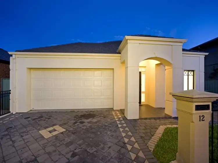12 Shoalhaven Cct, Mawson Lakes SA