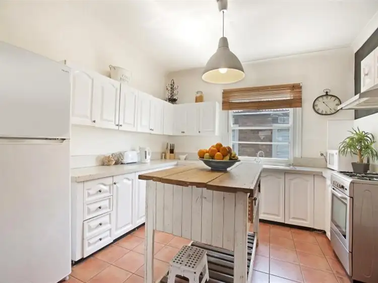 115 Barton St, Mayfield NSW