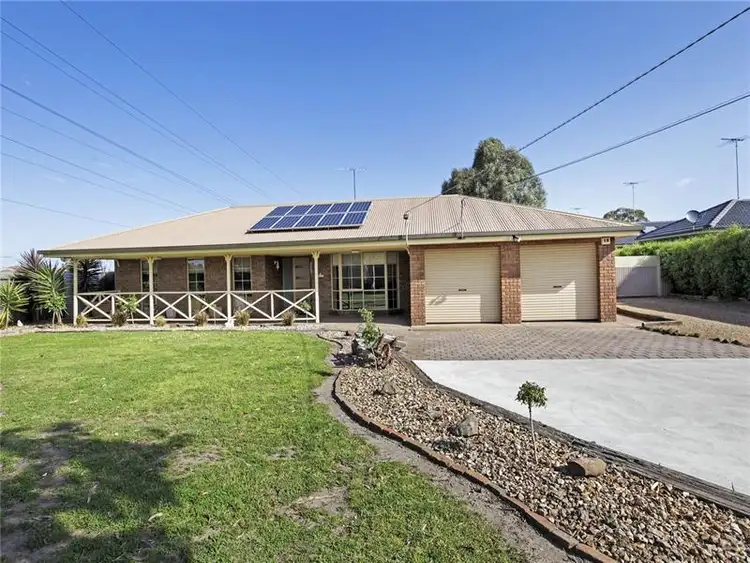 29 Cranbourne Dr, Corio VIC