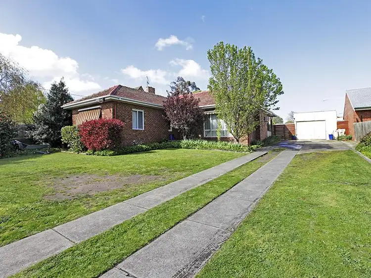 13 Morris St, Belmont VIC