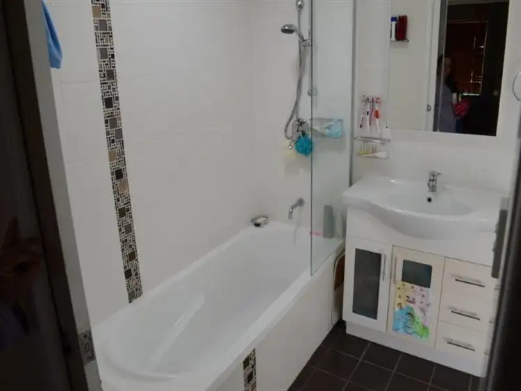 Fifth view of Homely house listing, 19 Strathallen Dr, Boronia Heights QLD