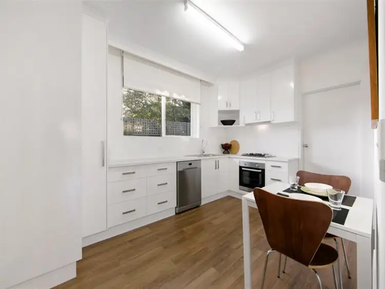 Fourth view of Homely unit listing, 2/13 Gnarwyn Rd, Carnegie VIC