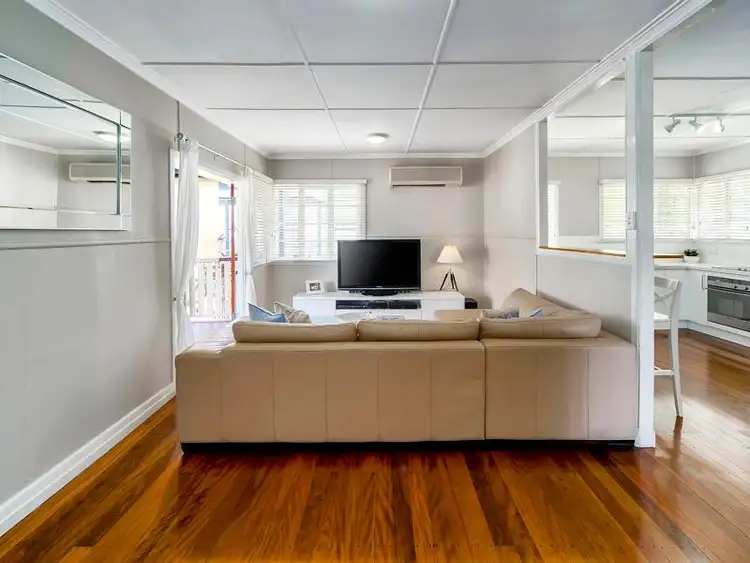 Sixth view of Homely house listing, 1 Dorothea St, Cannon Hill QLD