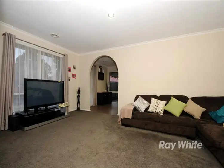 Seventh view of Homely house listing, 3 South Charles Ct, Cranbourne VIC