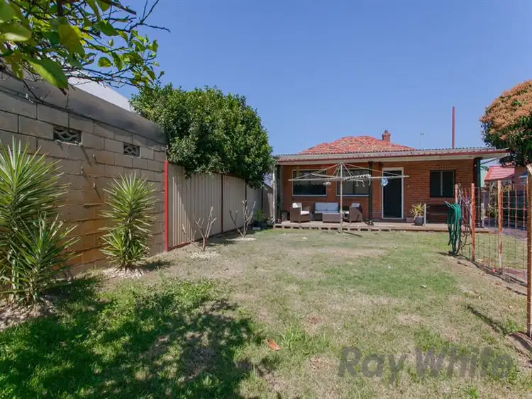 Sixth view of Homely house listing, 22 Park St, Hamilton South NSW