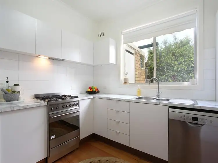 Third view of Homely townhouse listing, 2/76 Ardyne St, Murrumbeena VIC