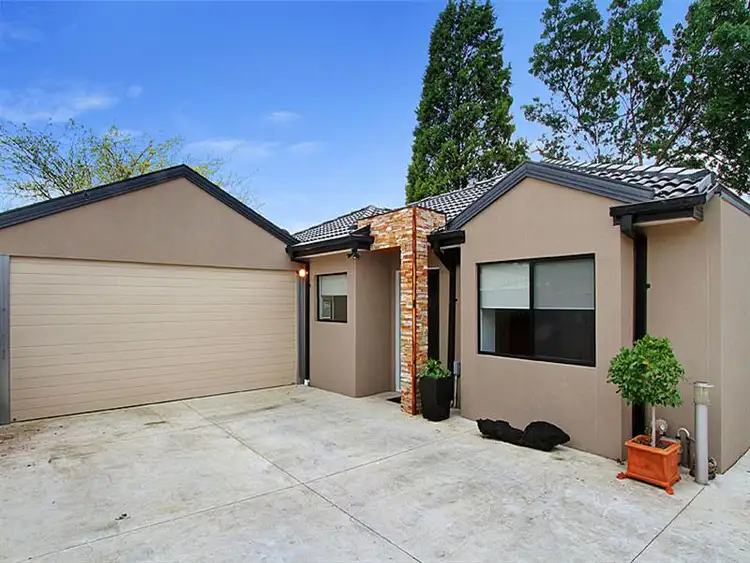 2/25 Hinkler Dr, Mill Park VIC
