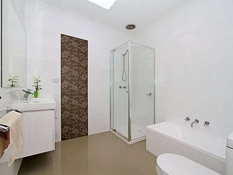 Sixth view of Homely house listing, 2/25 Hinkler Dr, Mill Park VIC