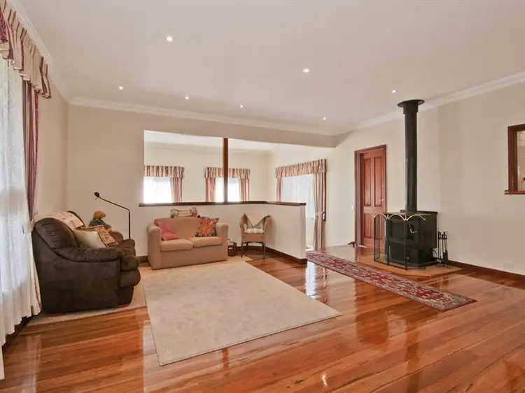 Fourth view of Homely house listing, 5 Robinia Dr, Bowral NSW