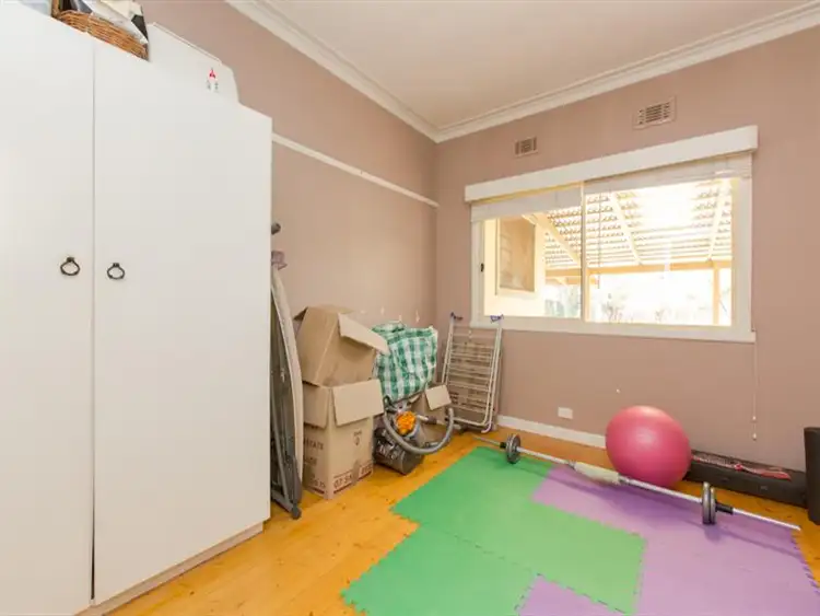 Fourth view of Homely house listing, 10 Floral Ave, Mildura VIC