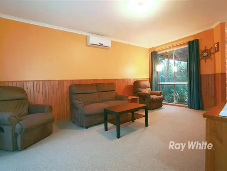 Sixth view of Homely house listing, 21 Greenmantle Cl, Cranbourne VIC